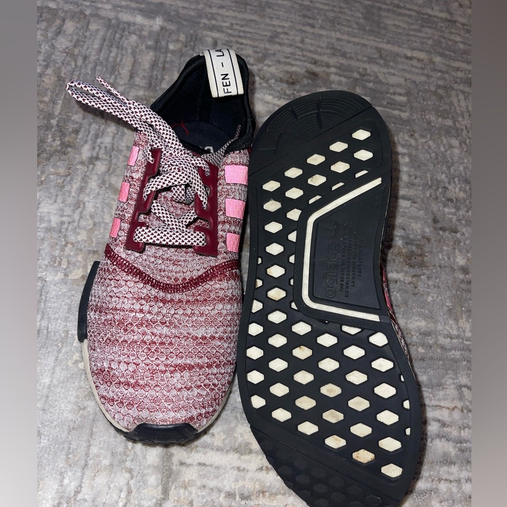 women’s adidas size 7